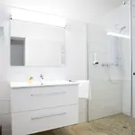 View Julia By We Rent