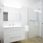 View Julia By We Rent