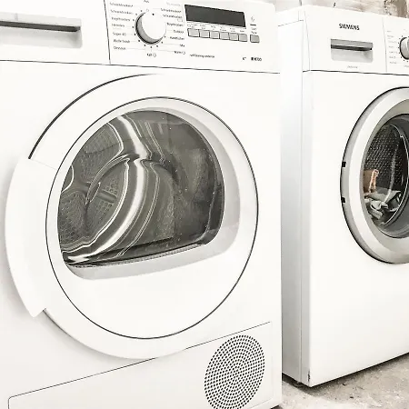 View Julia By We Rent *